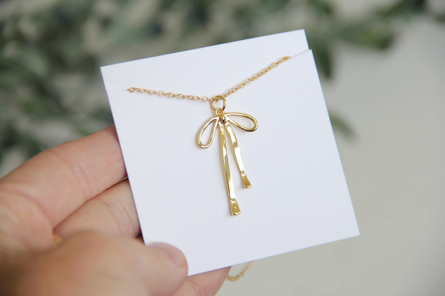 Bow Necklace