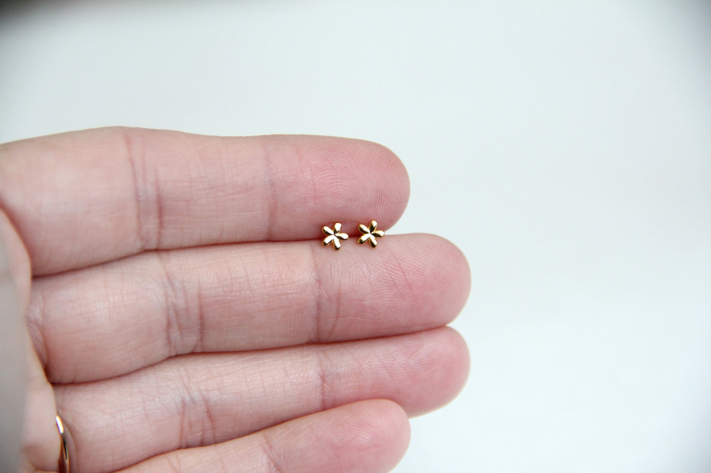 Flower Screw Backs