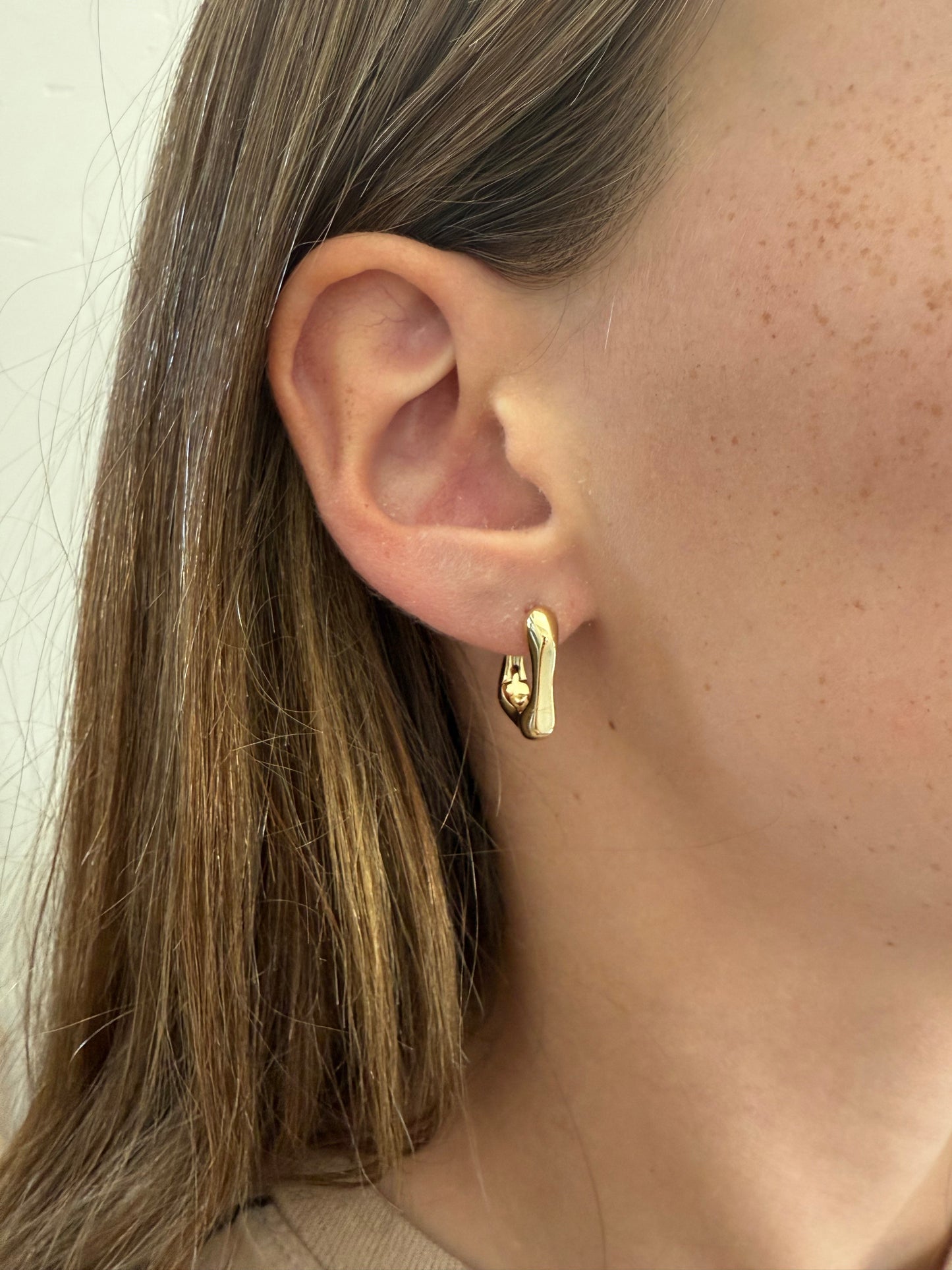 Geometric Molten Oblong Huggies