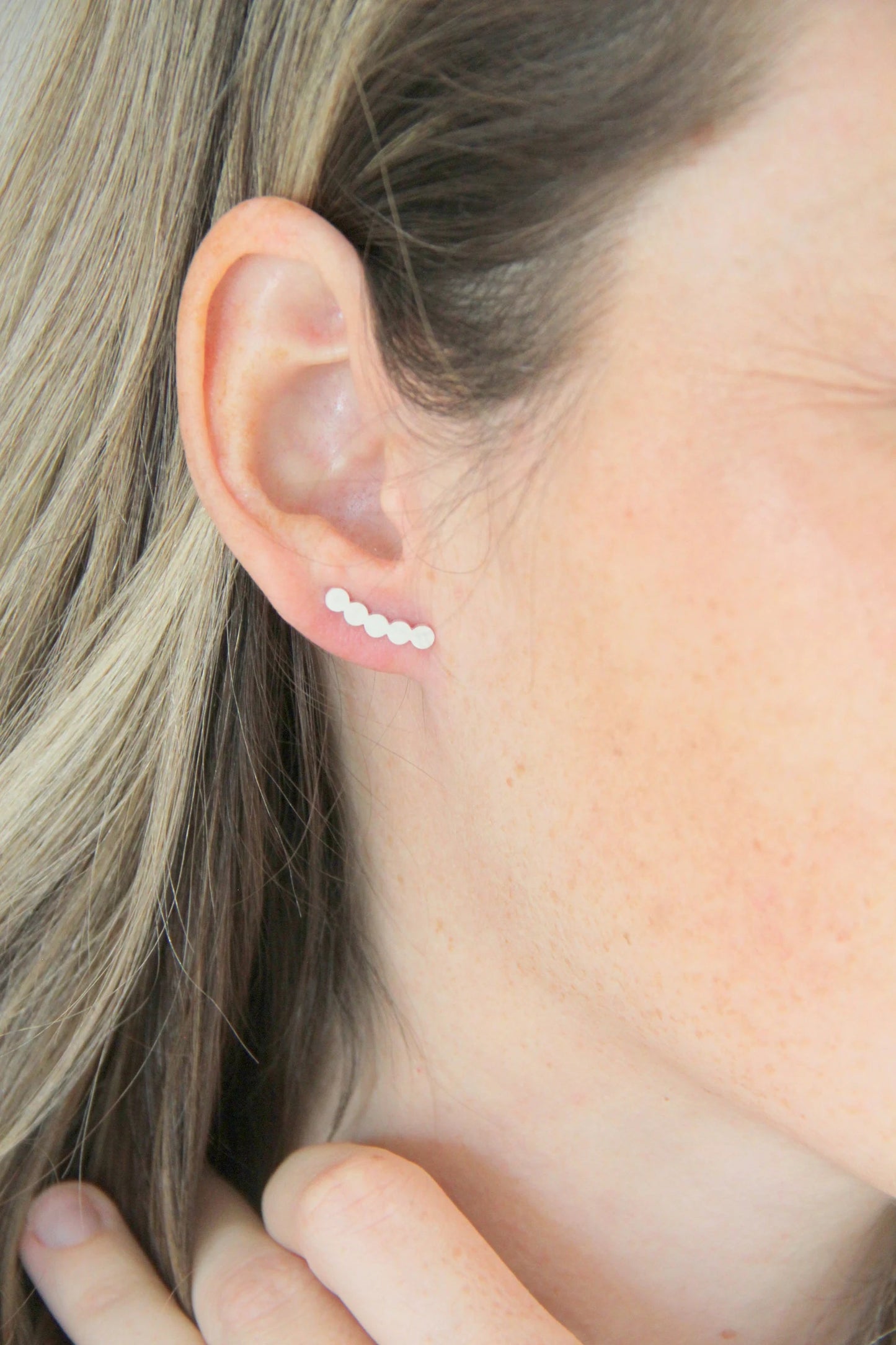 Circle bar earrings